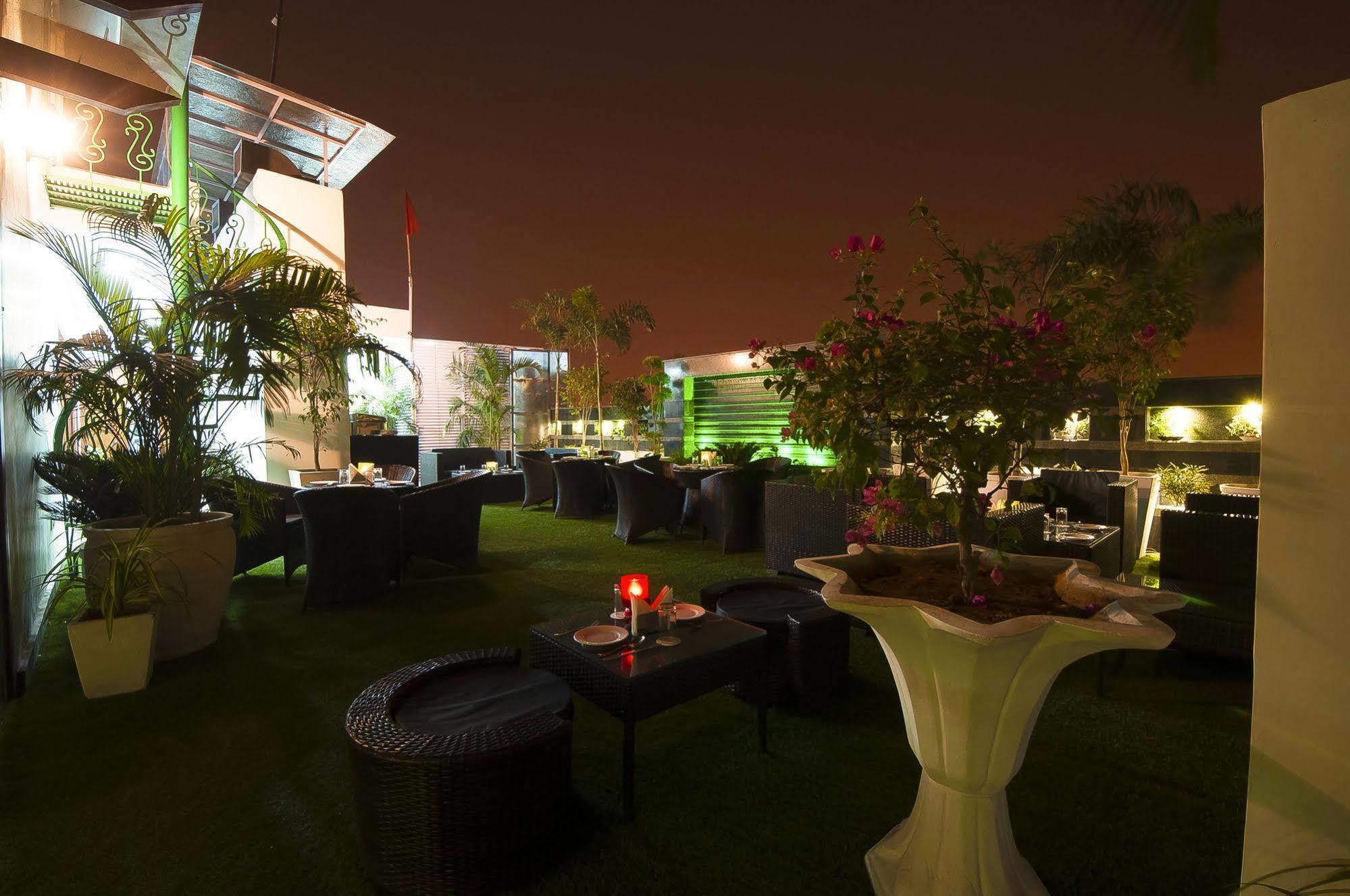 Hotel Swaran Palace Delhi  Luaran gambar
